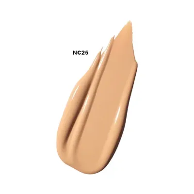 Base de maquillaje MAC para dama tono NC25
