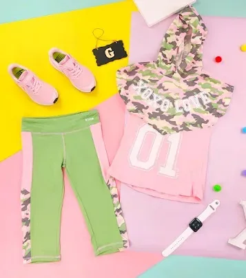 Conjunto para niña color verde y rosado