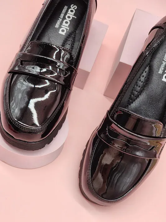 Zapatillas Sabata para dama layla-75 BLACK PAT PU
