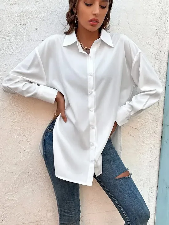 Blusa para dama color blanco de hombros caídos con abertura lateral