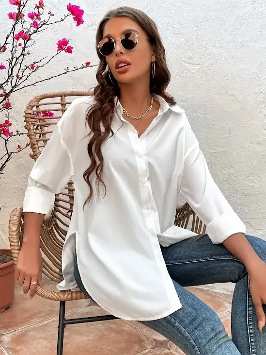 Blusa para dama color blanco de hombros caídos con abertura lateral
