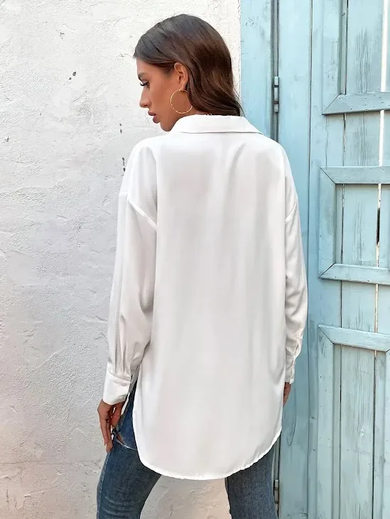 Blusa para dama color blanco de hombros caídos con abertura lateral