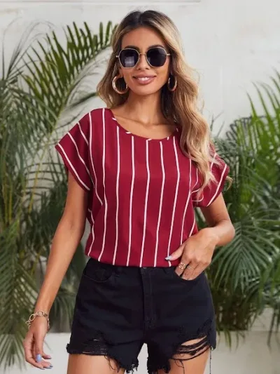 Blusa para dama color rojo con rayas blancas