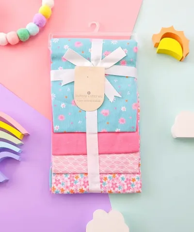 Conjunto de 4 franelas para niña tonos rosa y celeste