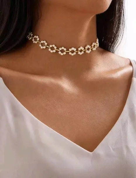 Collar de fantasía para dama color blanco
