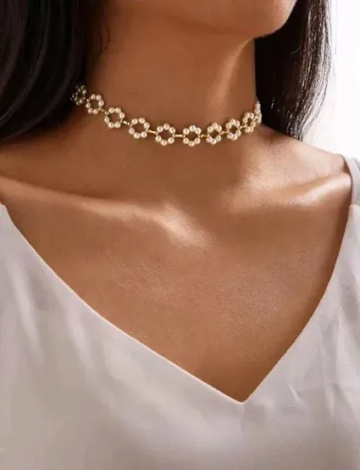 Collar de fantasía para dama color blanco