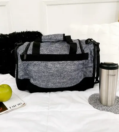 Bolso Adidas para dama color gris y negro