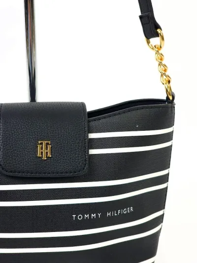 Bolso Tommy Hilfiger para dama color negro
