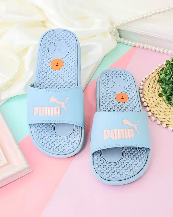 Sandalias Puma para dama color celeste