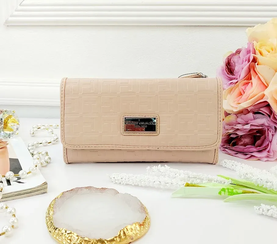 Cartera Tommy Hilfiger para dama color rosa