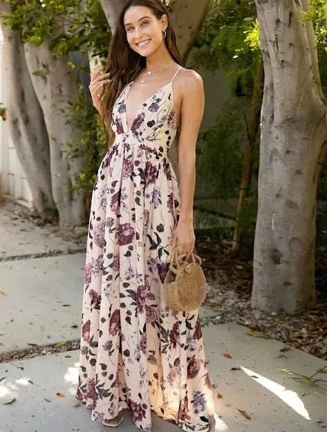 Vestido para dama color crema con estampado florar