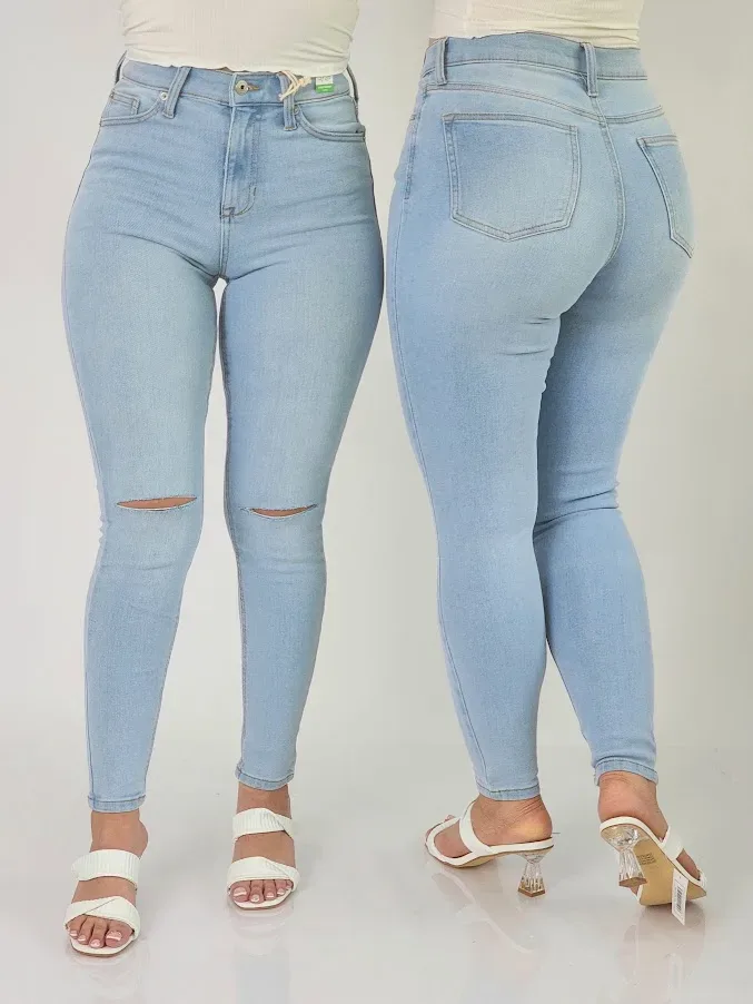 Jeans para dama color celeste
