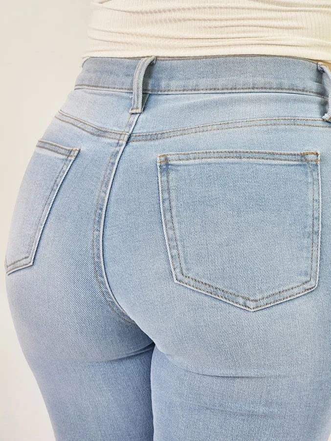 Jeans para dama color celeste