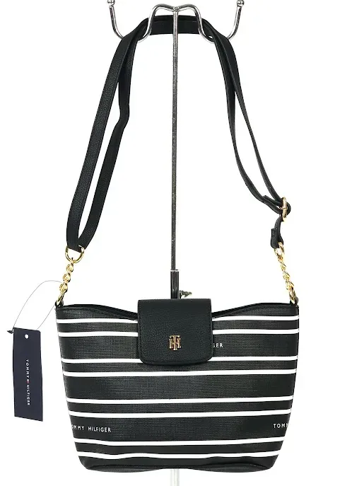 Bolso Tommt Hilfiger para dama color negro