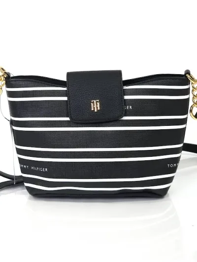 Bolso Tommt Hilfiger para dama color negro