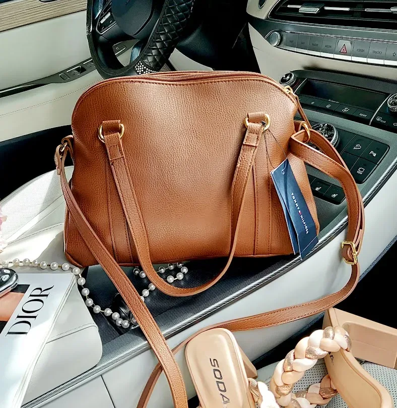 Bolso Tommy Hilfiger para dama color café