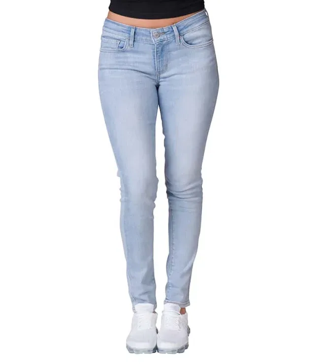 Jeans para dama Levi's 711-0275 color celeste