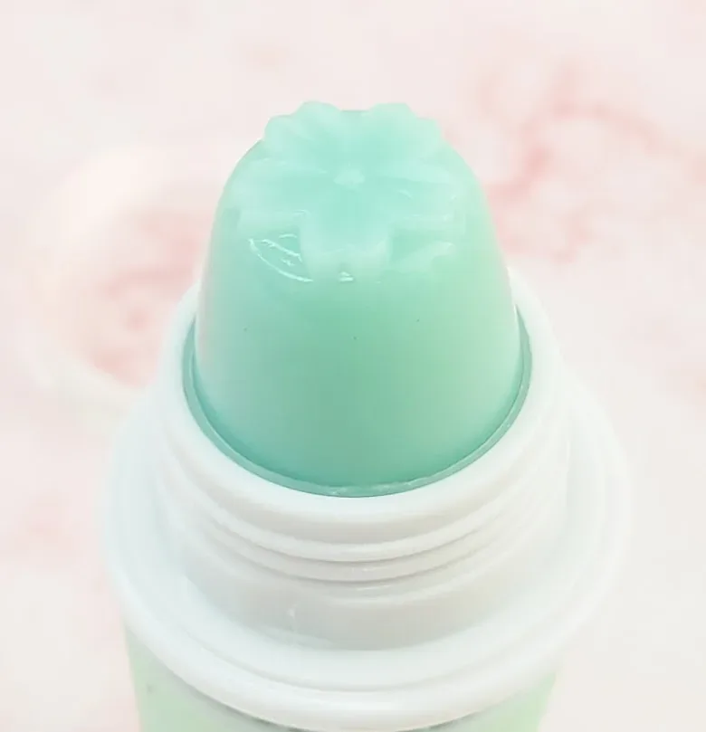 Balsamo labial Matcha Milk Tea para dama color verde