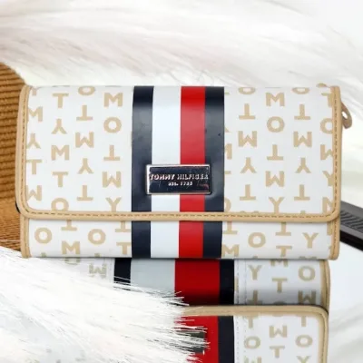 Cartera Tommy Hilfiger para dama color blanco