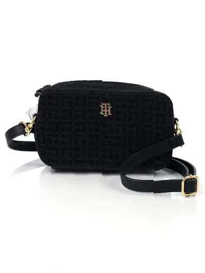 Bolso Tommy Hilfiger para dama color negro