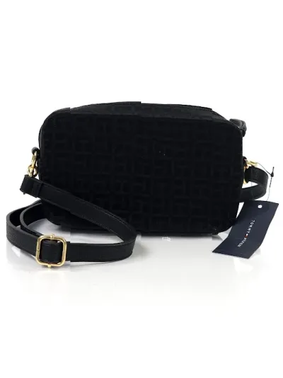 Bolso Tommy Hilfiger para dama color negro