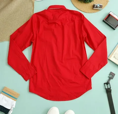 Camisa Tommy Hilfiger para caballero color rojo