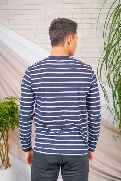 Camiseta Tommy Hilfiger para caballero con diseño a rayas