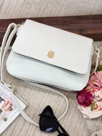 Bolso Tommy Hilfiger para dama- XW03757 101 YBL