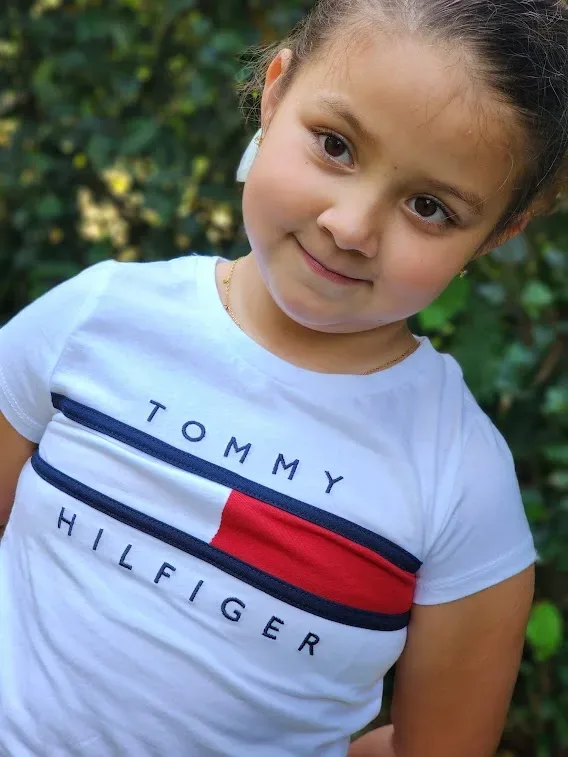 Camiseta Tommy Hilfilger para niña color blanco