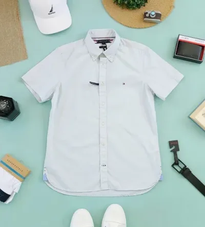 Camisa Tommy Hilfiger para caballero diseño de lunares
