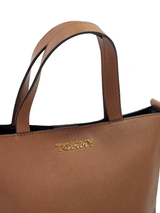 Bolso Tommy Hilfiger para dama color cafe