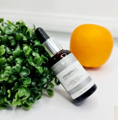 Suero facial hidro Dolce Bella para dama Vitamina C