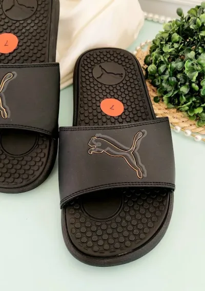 Sandalias Puma para dama color negro
