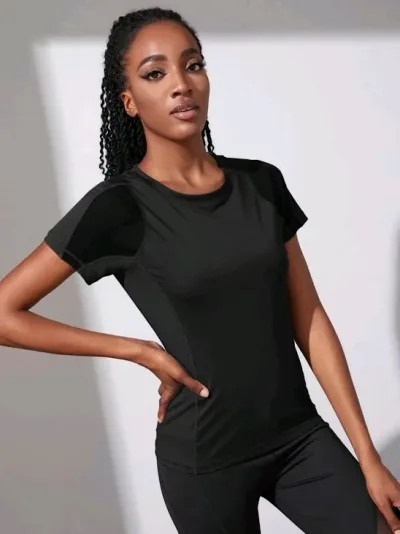 Blusa deportiva para dama color negro