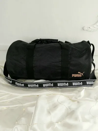 Bolso Puma para caballero color negro
