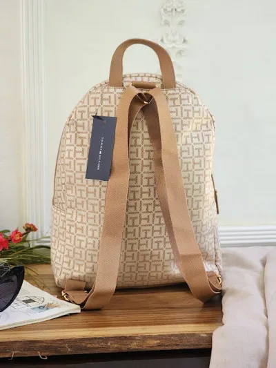 Bolso Tommy Hilfiger para dama XW03752-9740F5 COLOR BEIGE