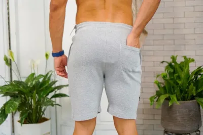 Short para caballero color gris