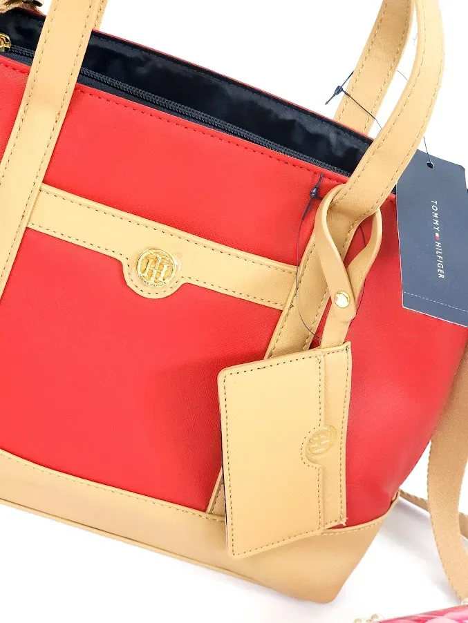 Mochila Tommy Hilfiger para dama color rojo