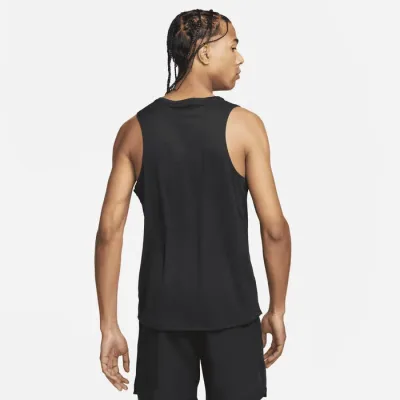 Camiseta Nike deportiva negro para caballero