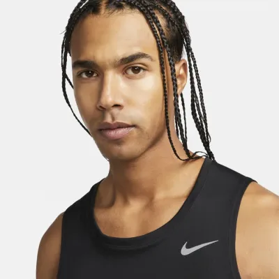 Camiseta Nike deportiva negro para caballero