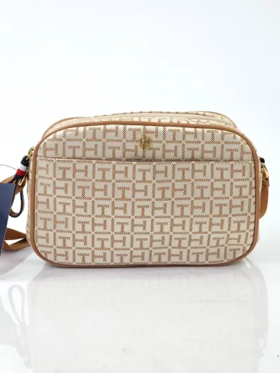 Bolso Tommy Hilfiger para dama color beige