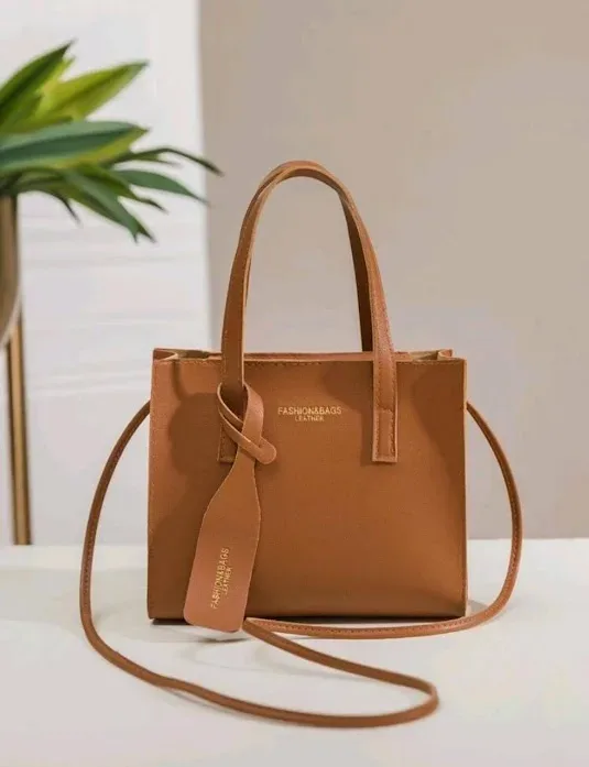 Bolso cuadrado para dama color marrón