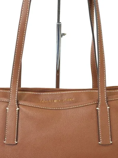 BolsoTommy Hilfiger para dama color cafe