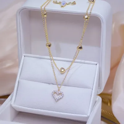 Collar de fantasía con diseño de corazón