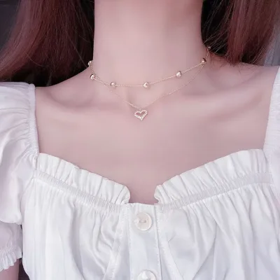 Collar de fantasía con diseño de corazón