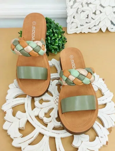 Sandalias para dama color verde y café