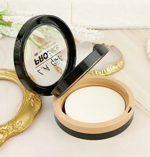 Polvos compactos mate L.A. Girl para dama GPP606