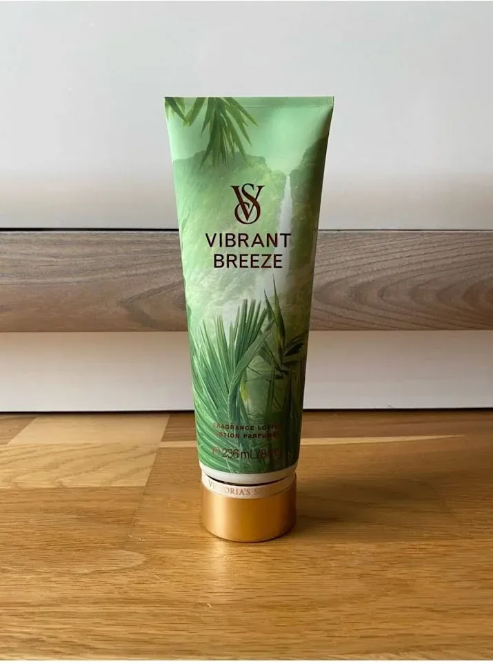 Loción  Victoria’s Secret VIBRANT BREEZE