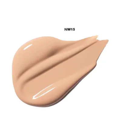 Base de maquillaje MAC líquido SPF 15 para dama tono NW15