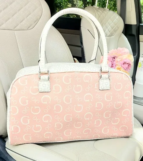 Bolso Guess para dama color rosa y blanco